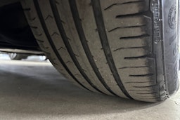 musta BMW 525 2011 kuva 13.