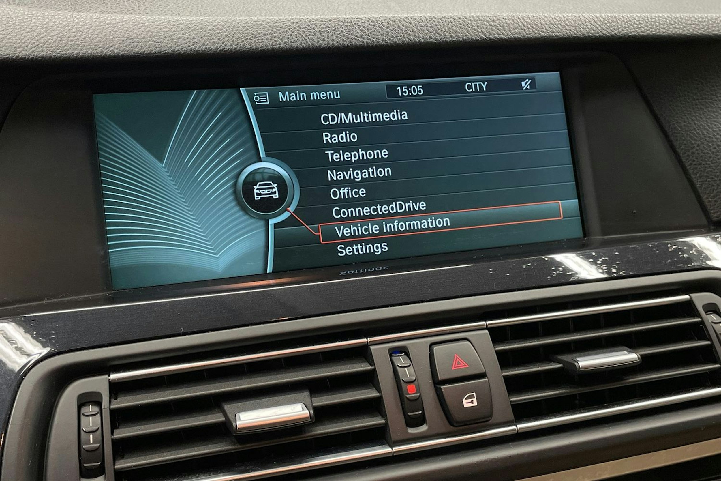 Musta BMW 525 2012 kuva 18.