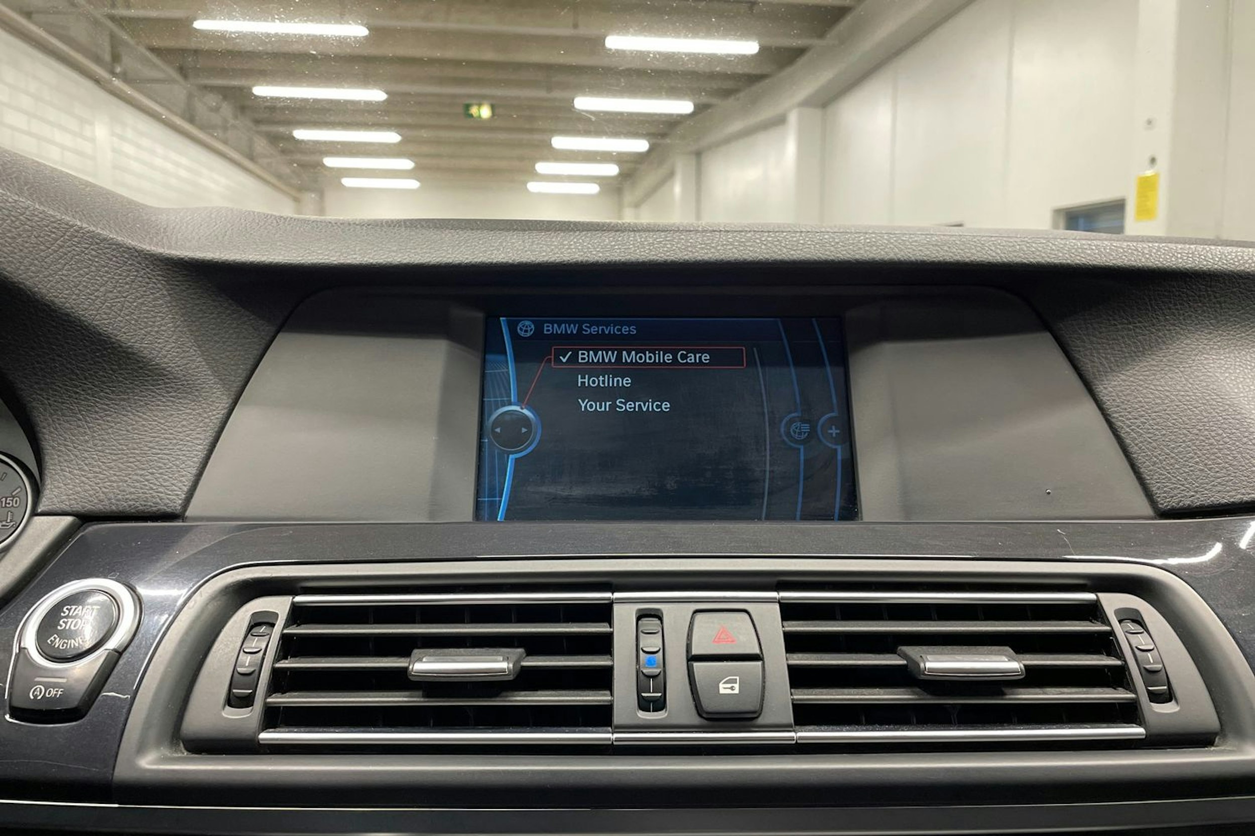 harmaa BMW 525 2012 kuva 19.