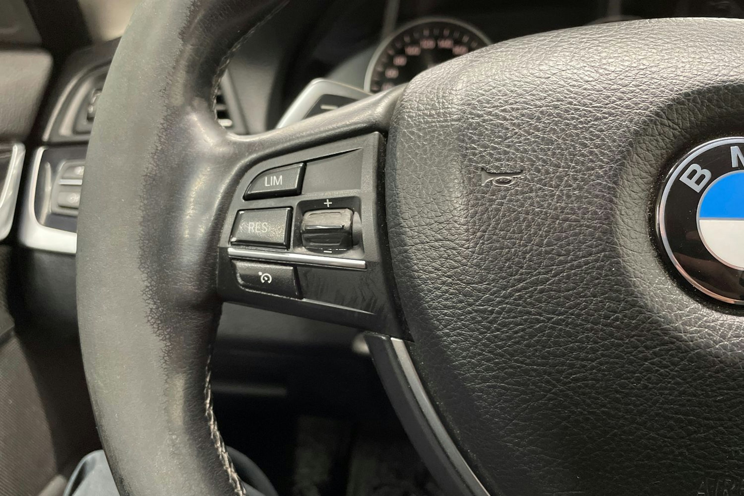 harmaa BMW 525 2012 kuva 25.