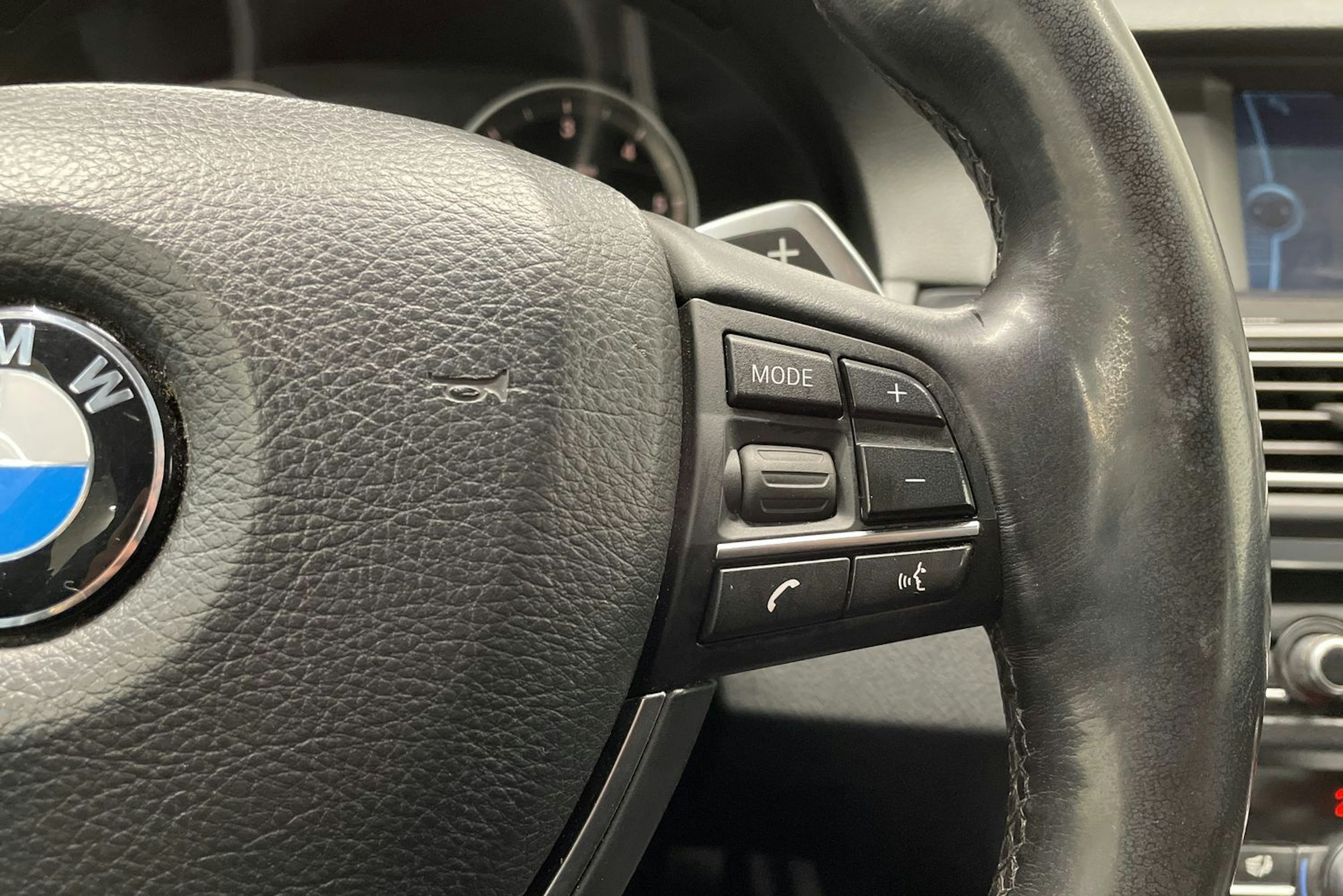 harmaa BMW 525 2012 kuva 26.