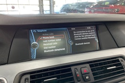 Ruskea (beige) BMW 525 2012 kuva 18.