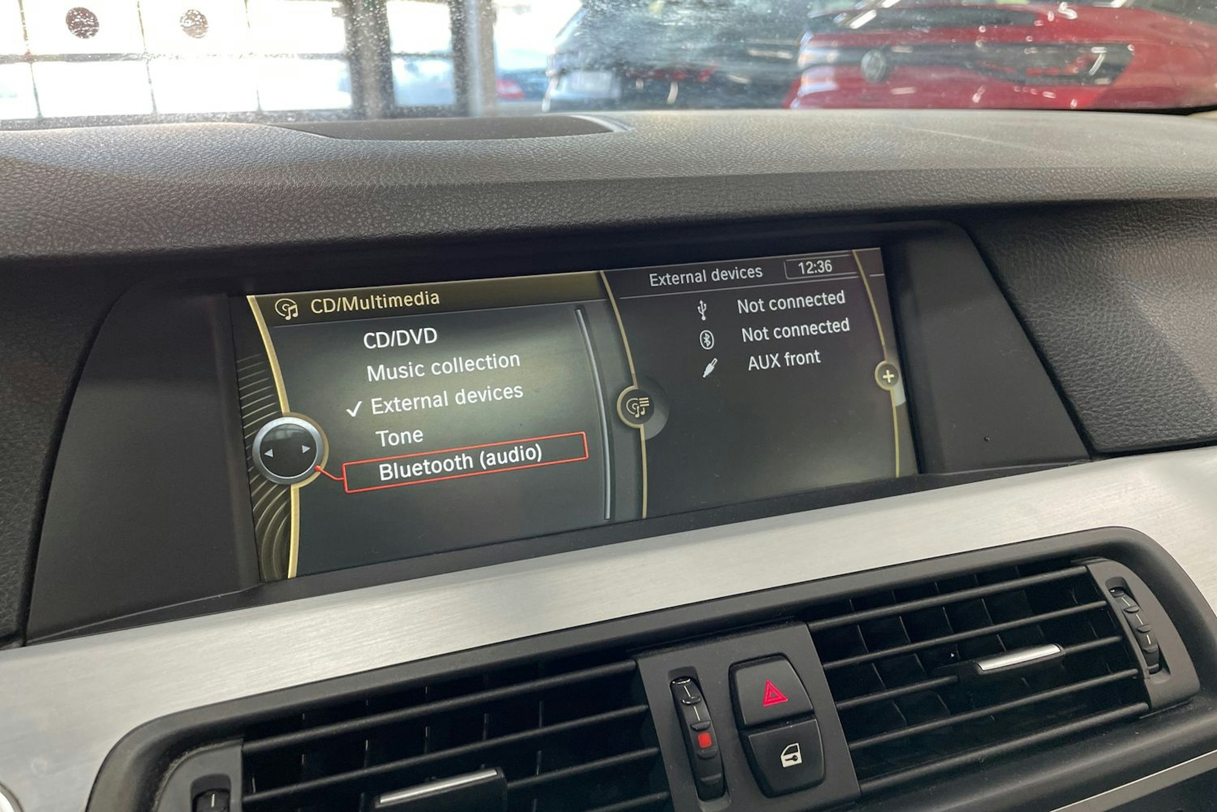 Ruskea (beige) BMW 525 2012 kuva 20.