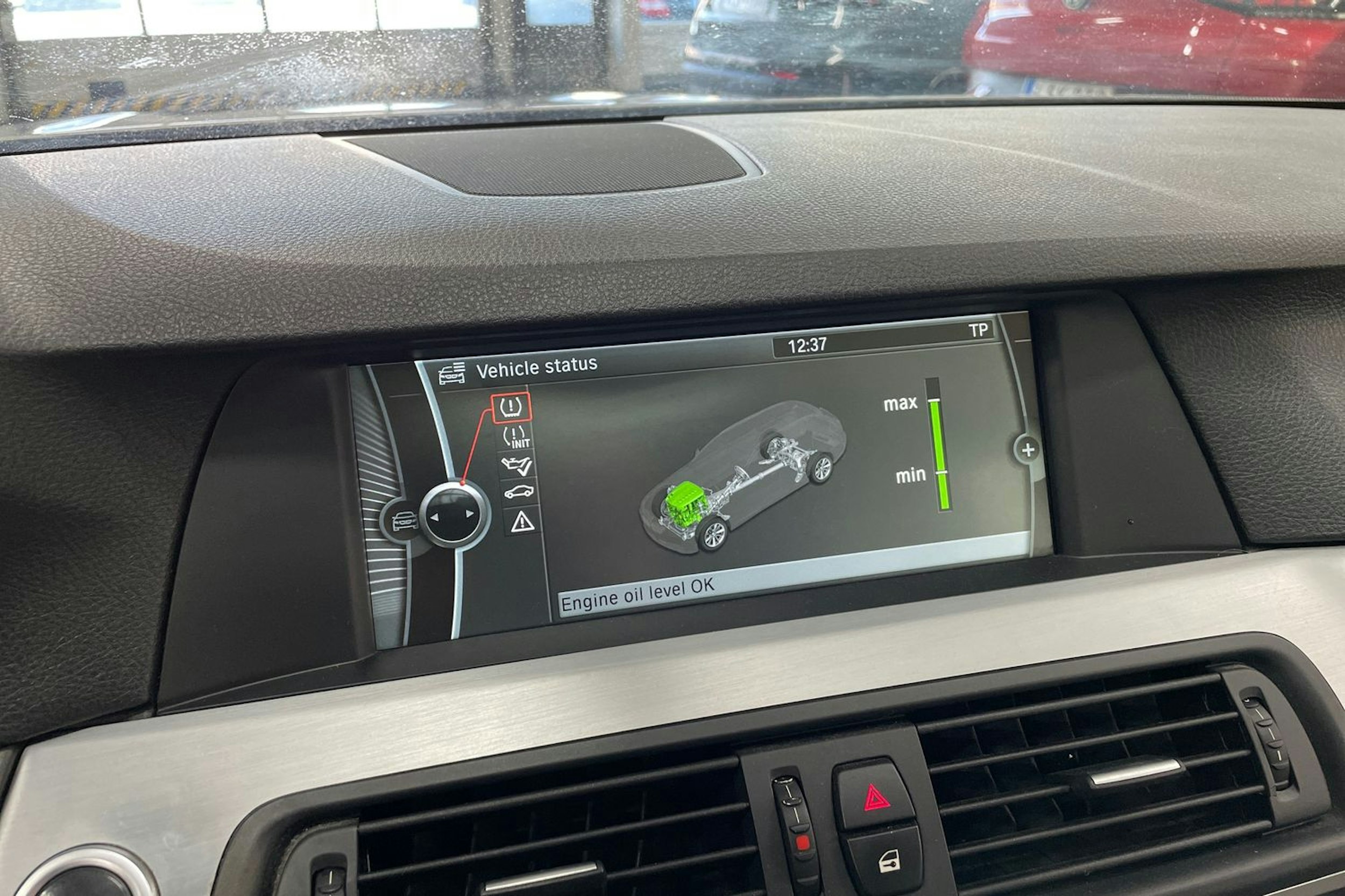 Ruskea (beige) BMW 525 2012 kuva 21.