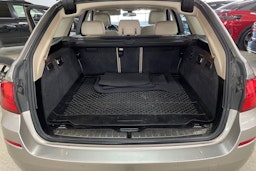 Ruskea (beige) BMW 525 2012 kuva 25.