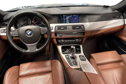 sininen BMW 525 2012 kuva 8.