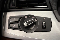 sininen BMW 525 2012 kuva 16.