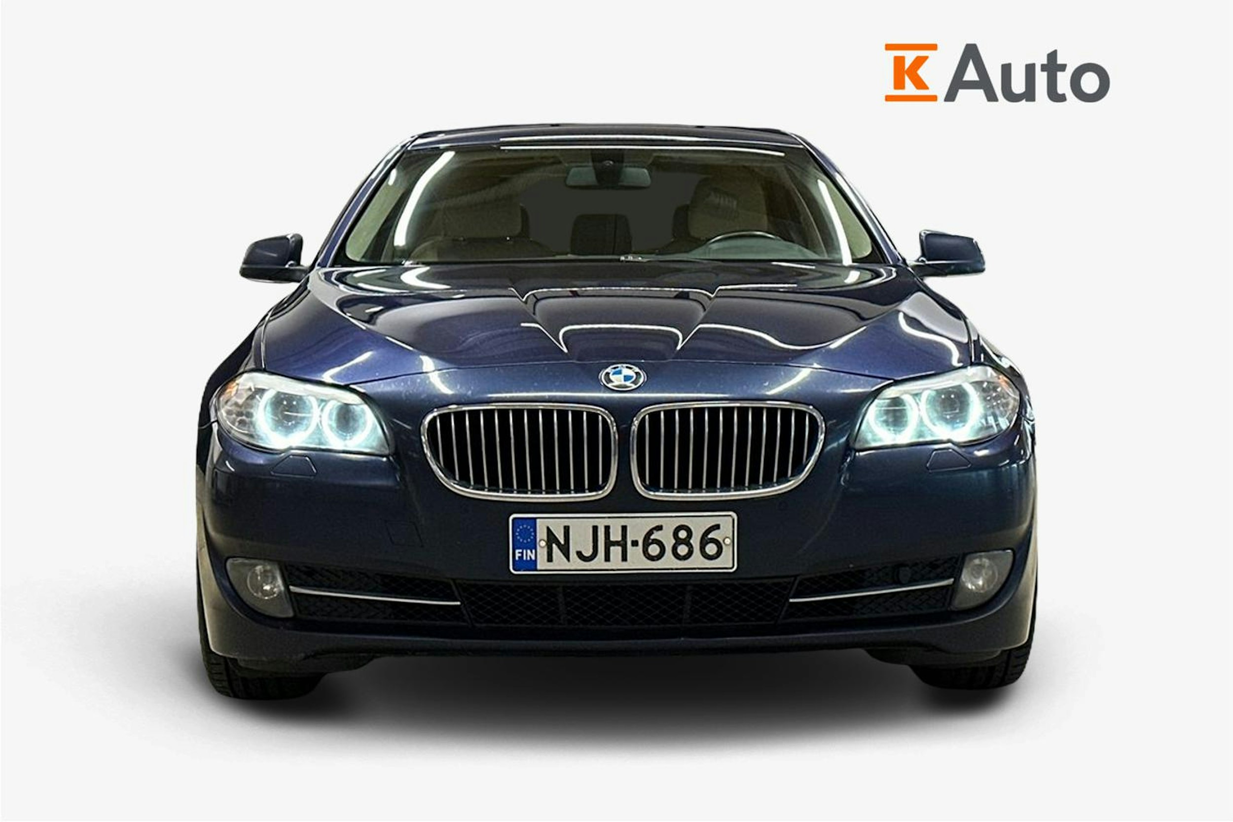 Sininen BMW 525 2013 kuva 5.