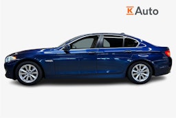 Sininen BMW 525 2013 kuva 6.