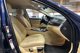 Sininen BMW 525 2013 kuva 15.