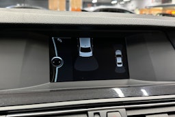 Sininen BMW 525 2013 kuva 18.