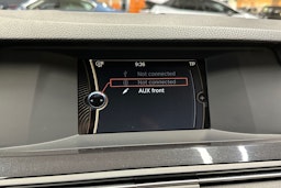 Sininen BMW 525 2013 kuva 19.