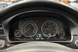 Sininen BMW 525 2013 kuva 24.
