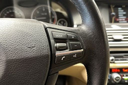 Sininen BMW 525 2013 kuva 26.