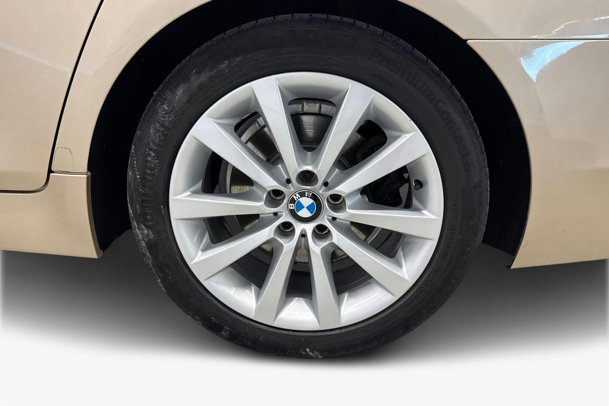 ruskea (beige) BMW 528 2010 kuva 11.