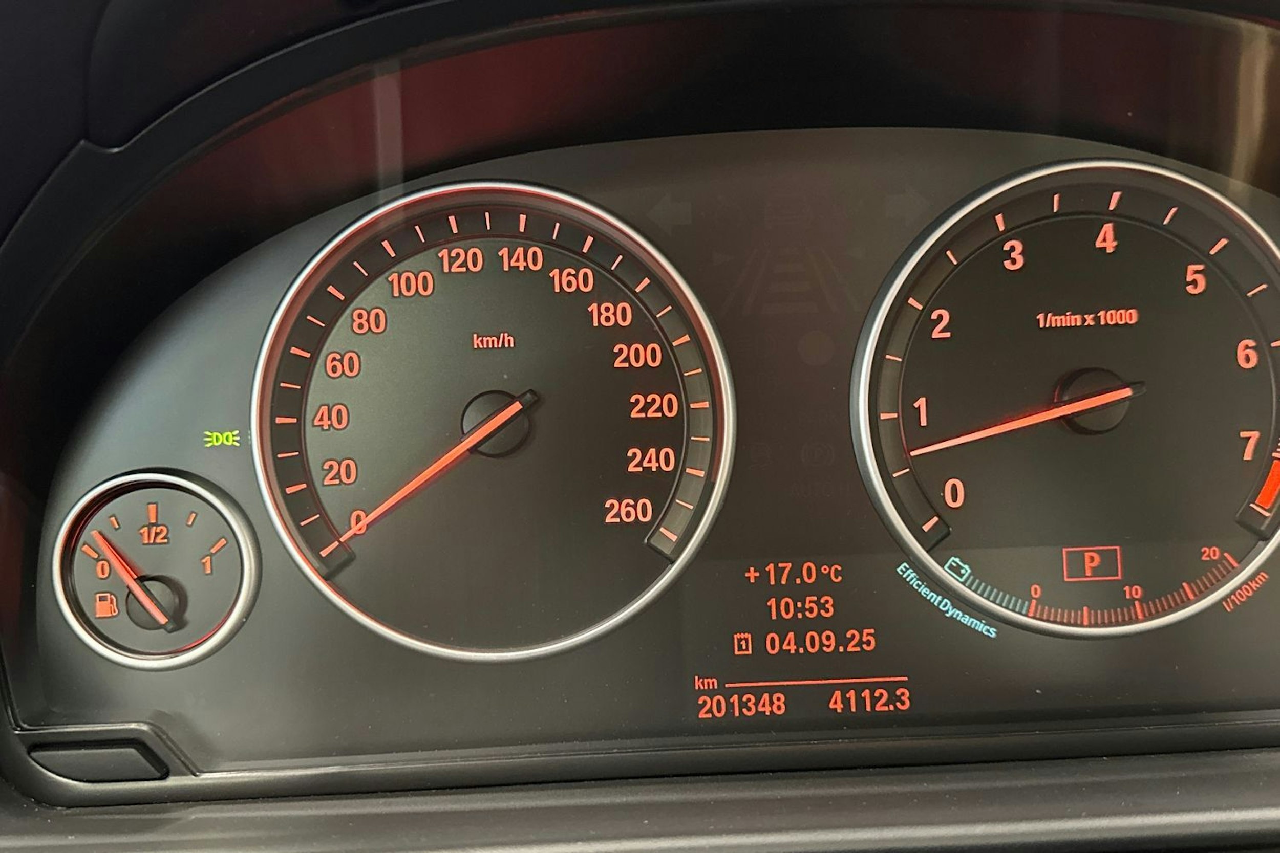 ruskea (beige) BMW 528 2010 kuva 15.