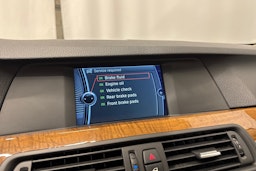 ruskea (beige) BMW 528 2010 kuva 22.