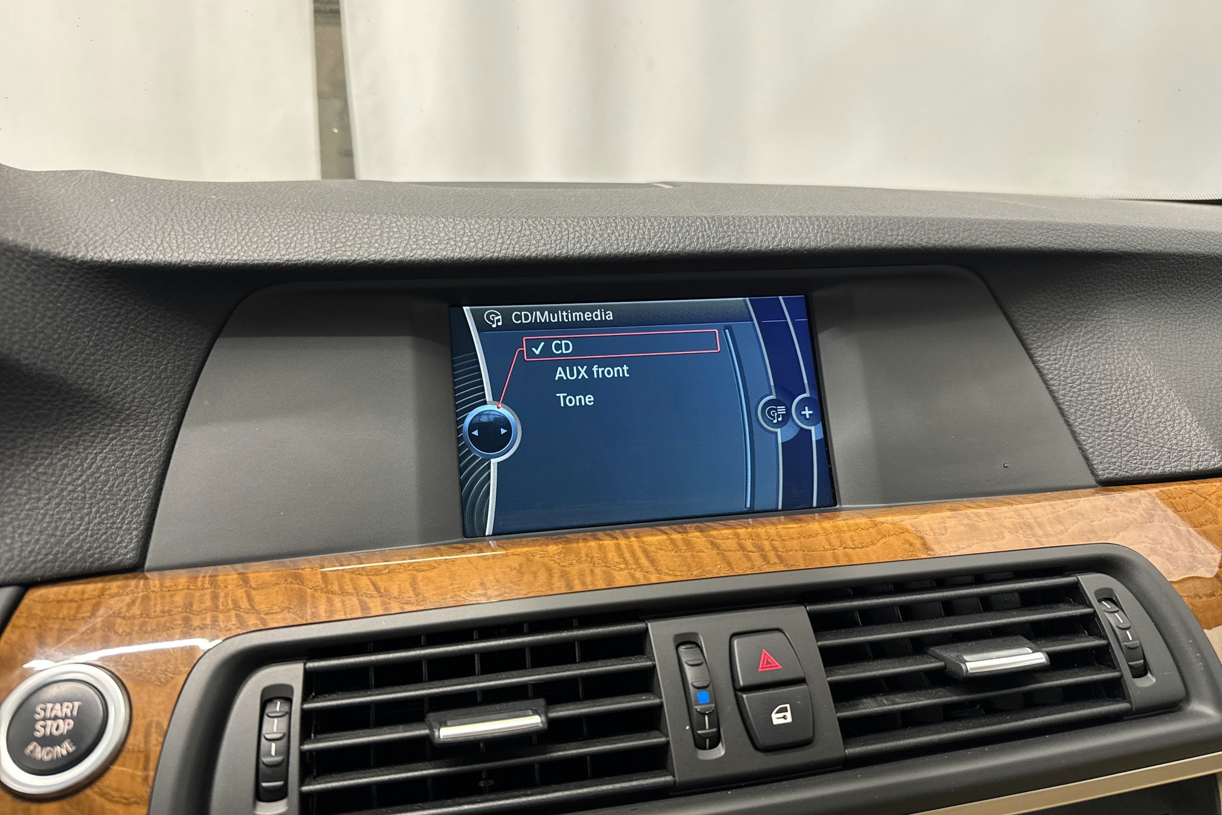 ruskea (beige) BMW 528 2010 kuva 24.