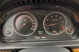 ruskea (beige) BMW 528 2010 kuva 26.