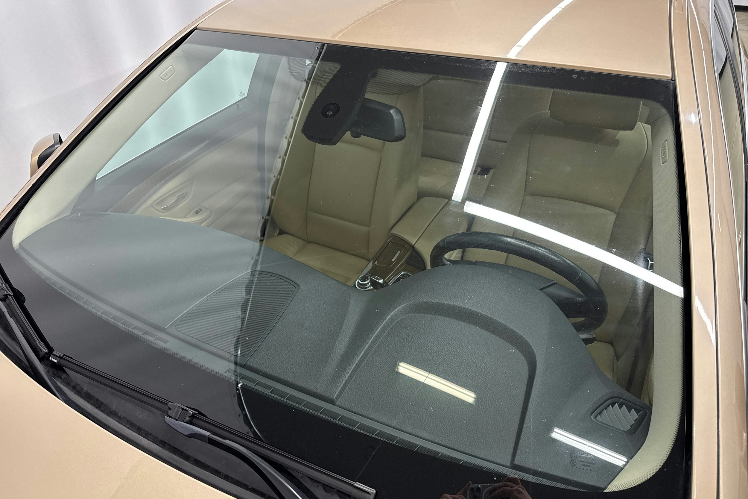 ruskea (beige) BMW 528 2010 kuva 38.