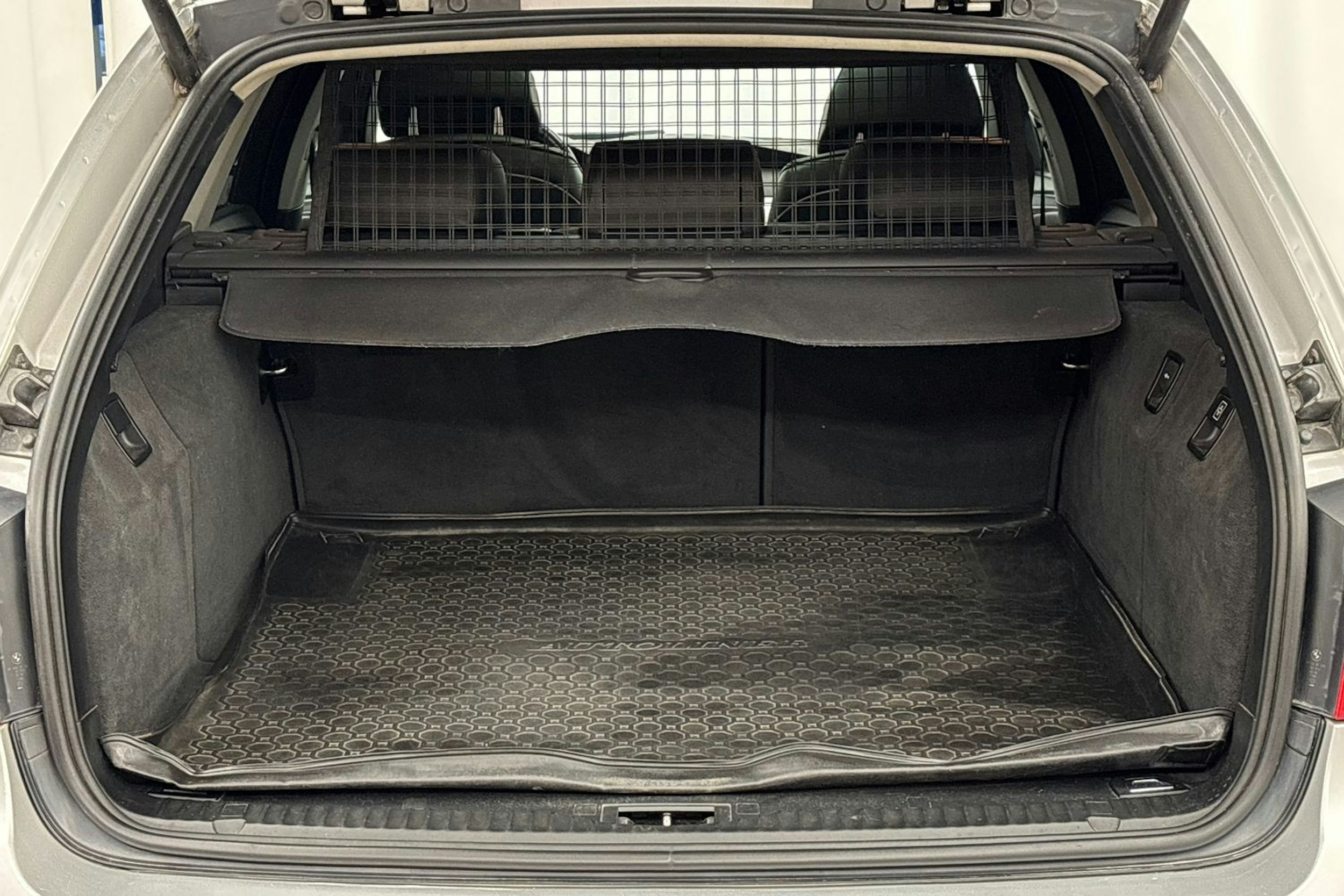 Hopea BMW 530 2007 kuva 24.