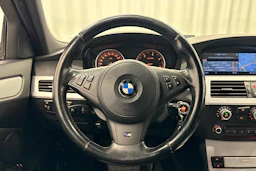 musta BMW 530 2008 kuva 12.