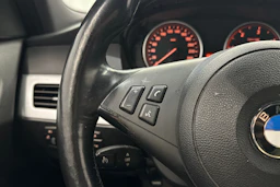 musta BMW 530 2008 kuva 13.