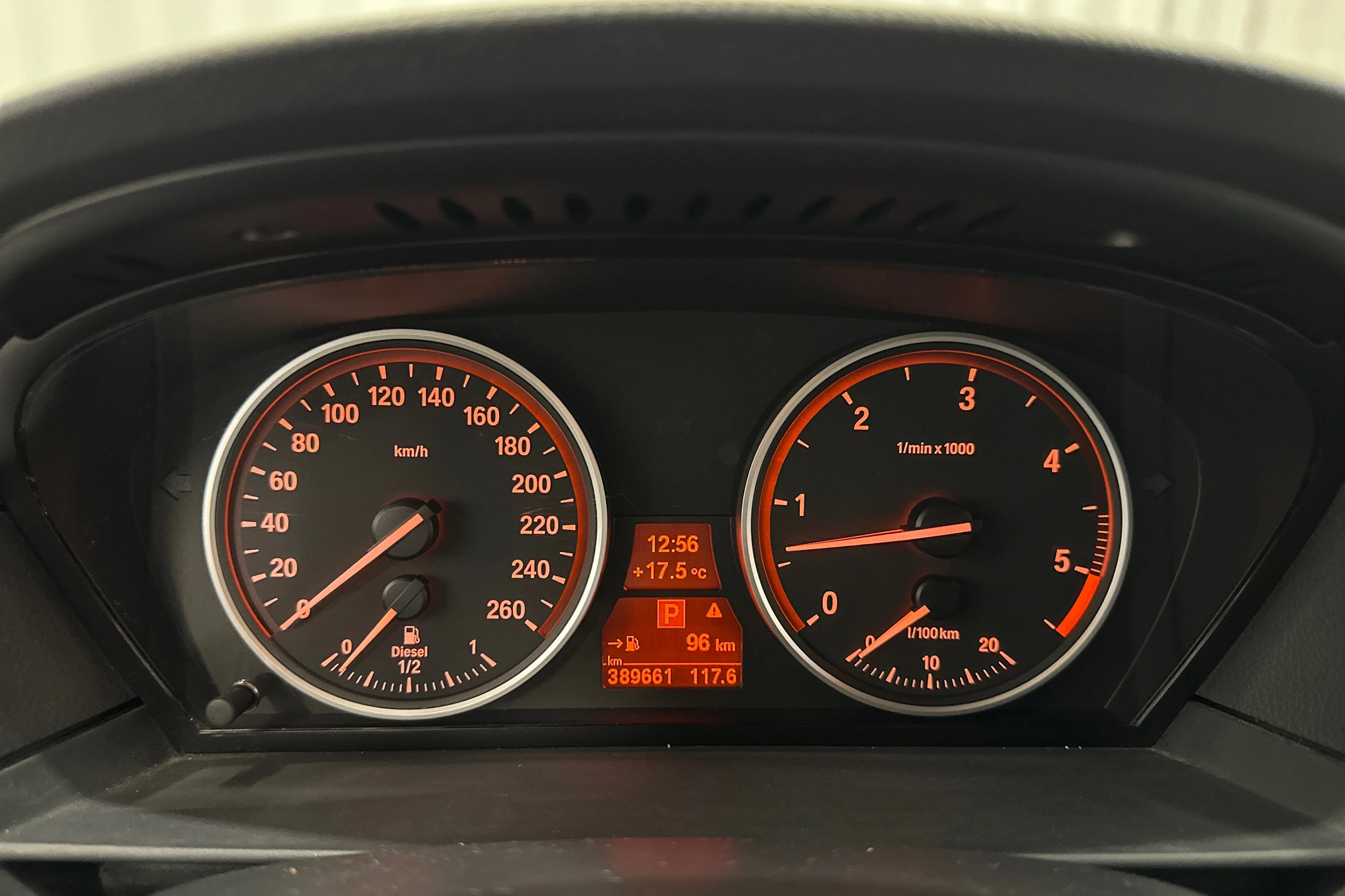 musta BMW 530 2008 kuva 15.