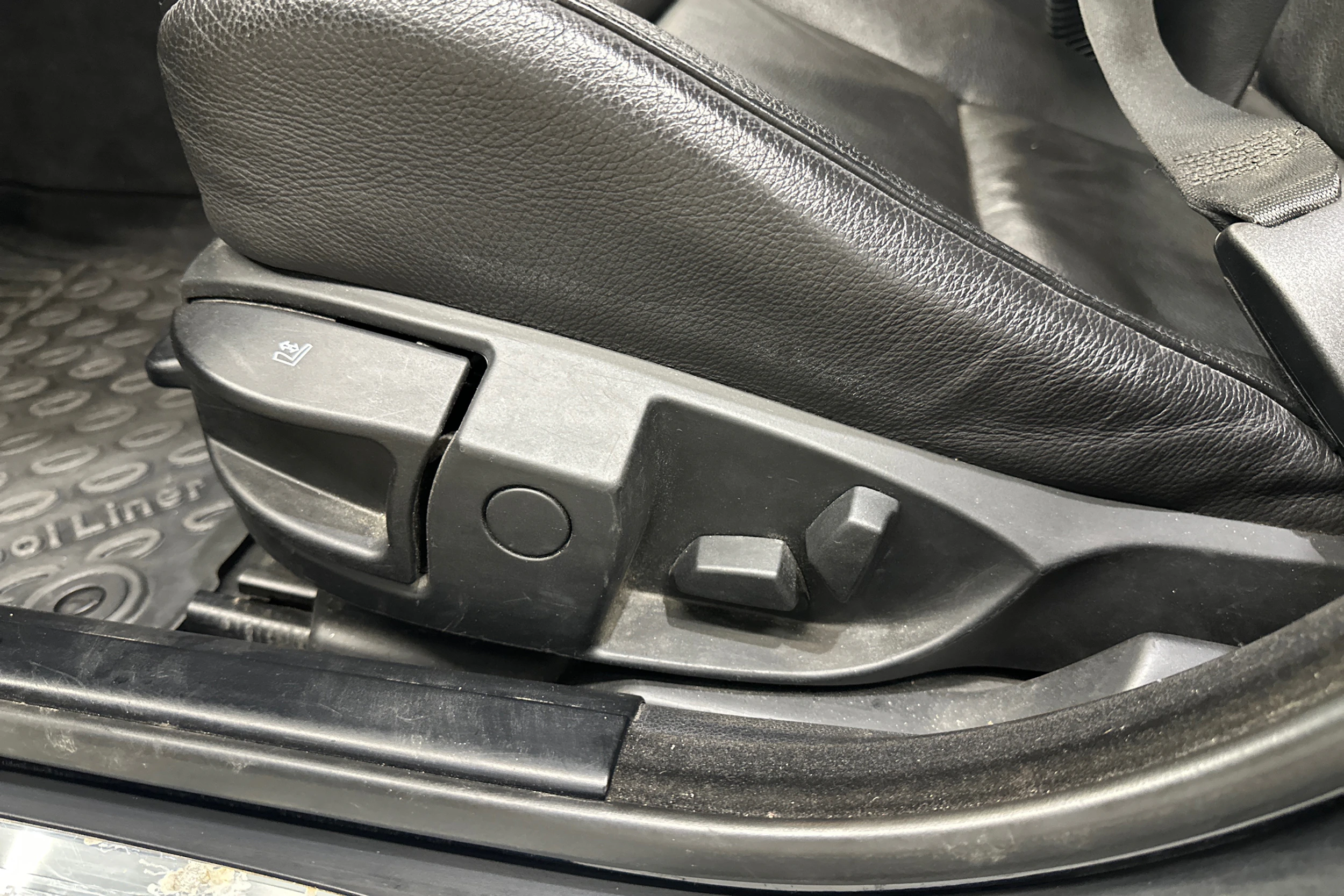 musta BMW 530 2008 kuva 25.