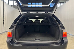 musta BMW 530 2008 kuva 26.