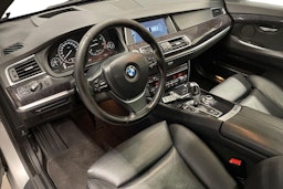 harmaa BMW 530 2009 kuva 7.