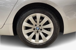 harmaa BMW 530 2009 kuva 11.