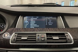harmaa BMW 530 2009 kuva 16.