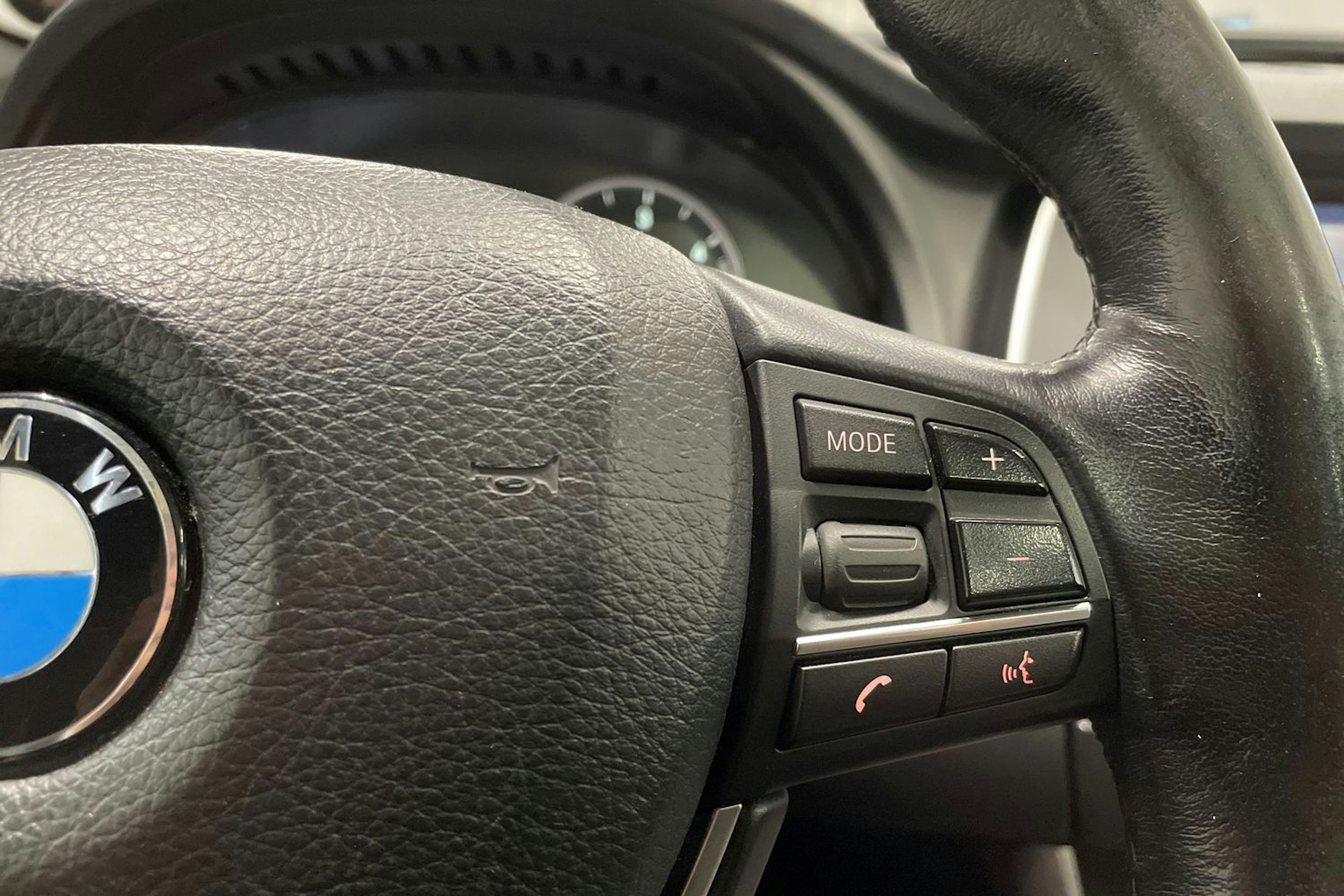 harmaa BMW 530 2009 kuva 23.