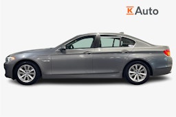 Harmaa BMW 530 2010 kuva 5.