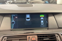 Harmaa BMW 530 2010 kuva 16.