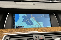 harmaa BMW 530 2010 kuva 13.