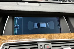 harmaa BMW 530 2010 kuva 14.