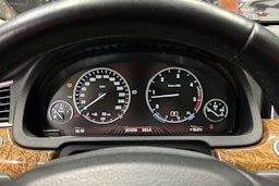 harmaa BMW 530 2010 kuva 18.