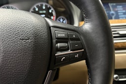 harmaa BMW 530 2010 kuva 22.