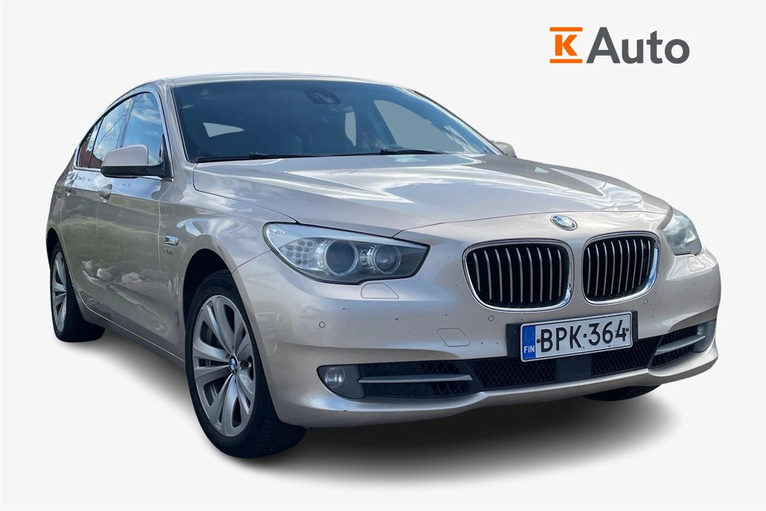ruskea (beige) BMW 530 2011 kuva 1.