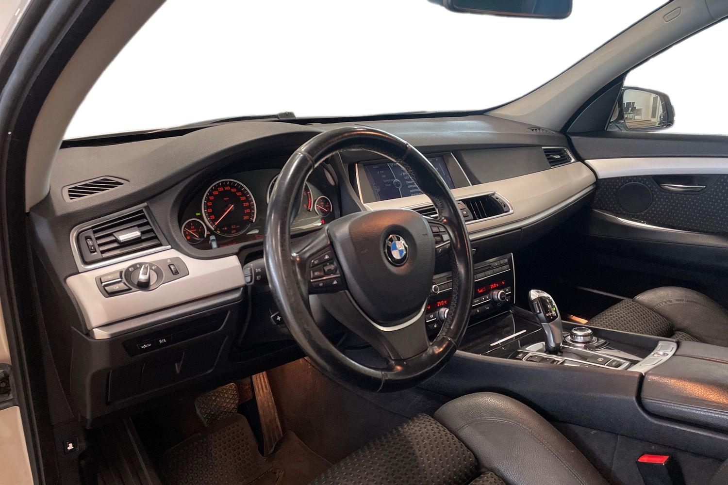 BMW 530 2011, kuva 6/26