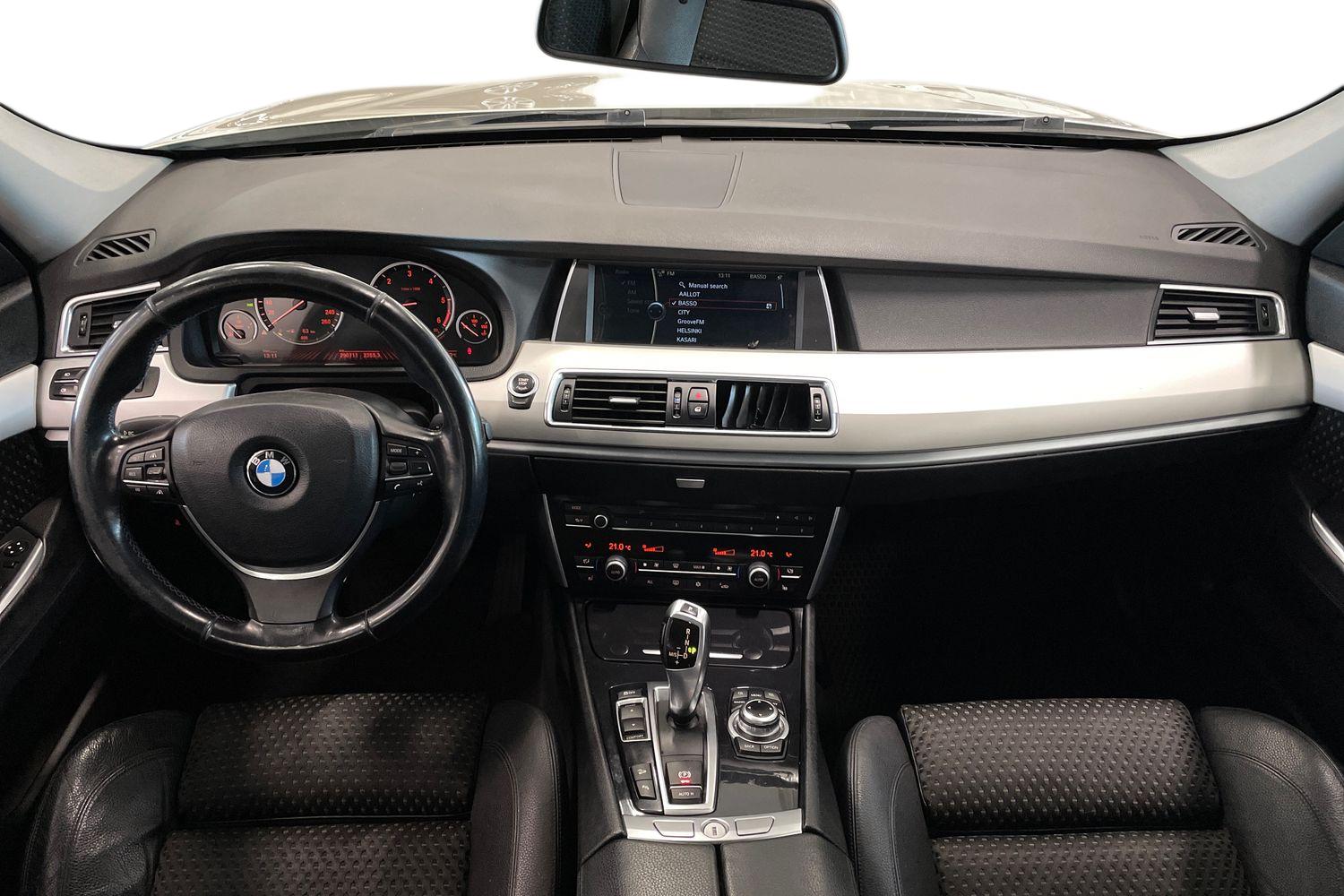 BMW 530 2011, kuva 7/26