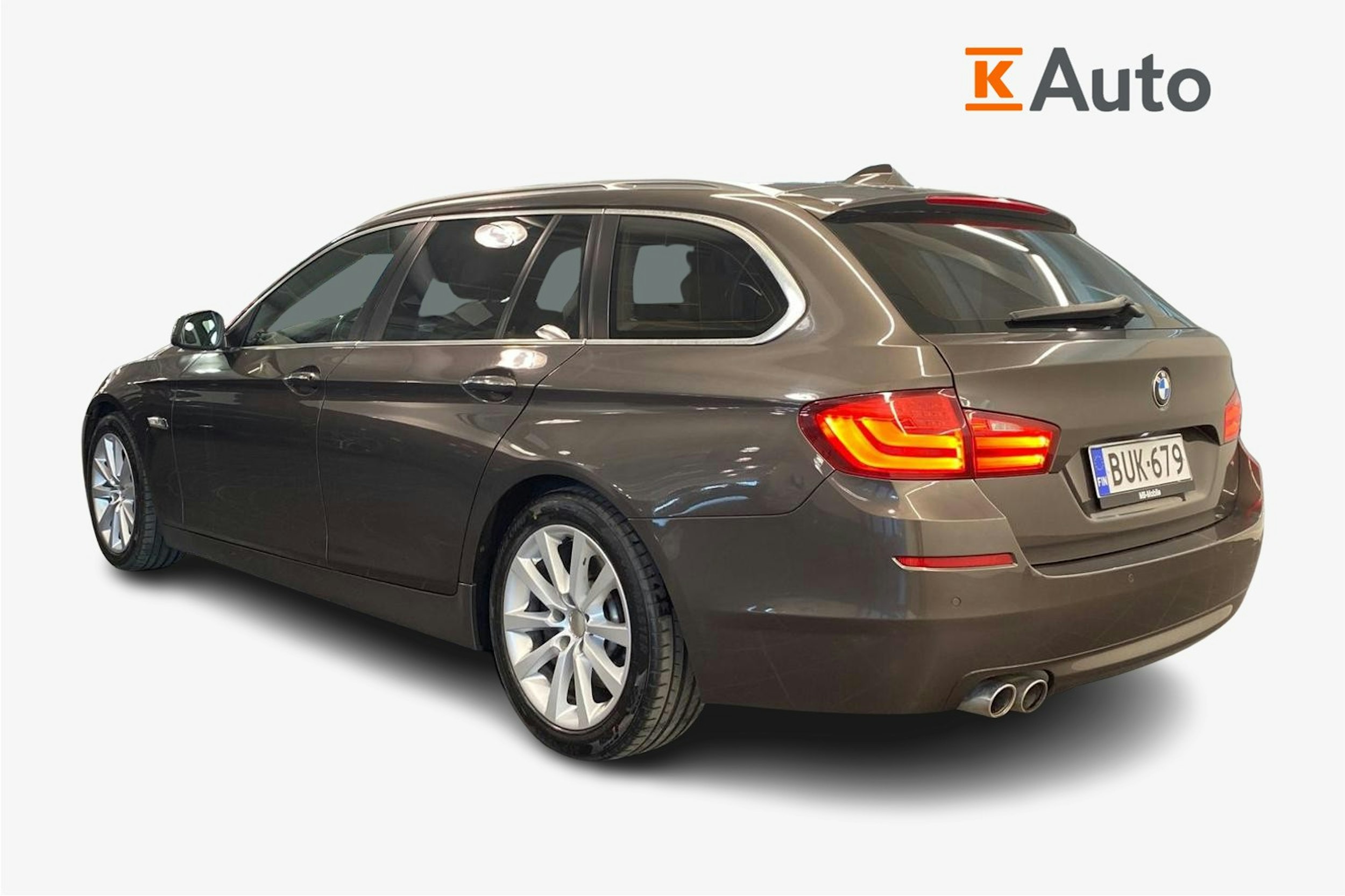 ruskea (beige) BMW 530 2011 kuva 2.