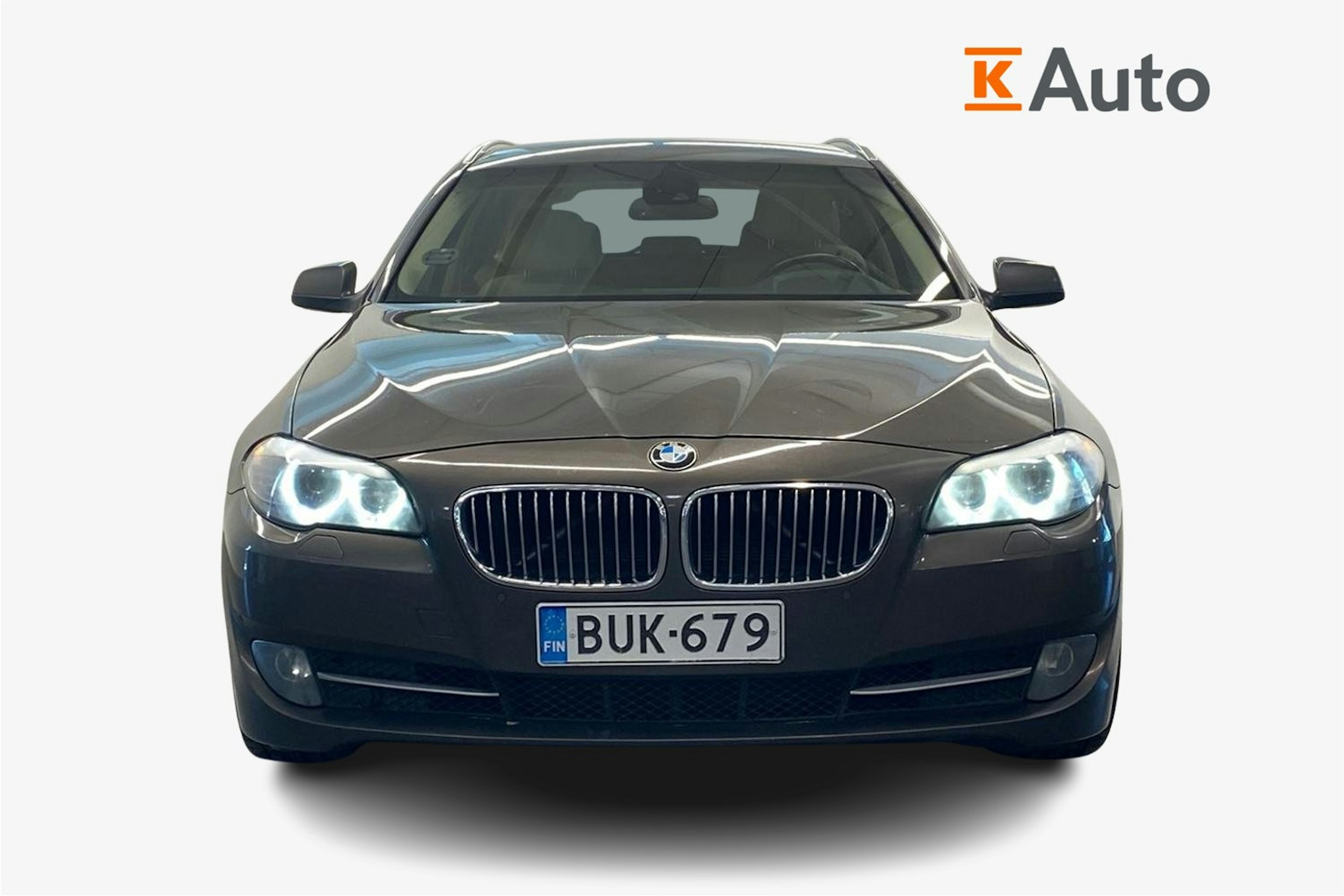ruskea (beige) BMW 530 2011 kuva 5.