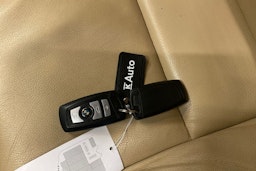 ruskea (beige) BMW 530 2011 kuva 26.