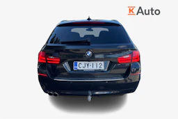 musta BMW 530 2011 kuva 3.