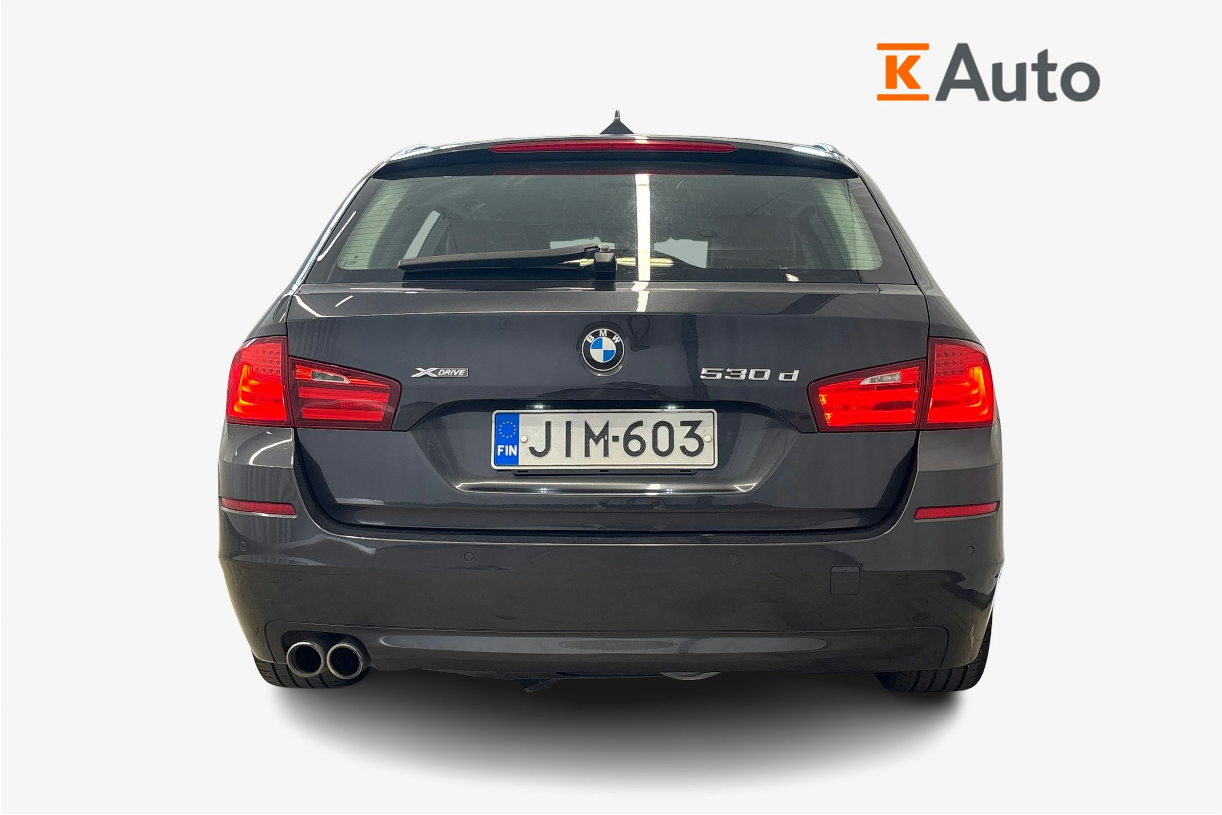 harmaa BMW 530 2011 kuva 3.