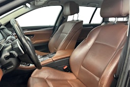 harmaa BMW 530 2011 kuva 9.