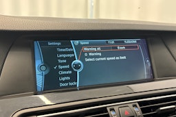 harmaa BMW 530 2011 kuva 23.